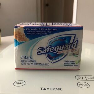 Safeguard Antibacterial Deodorant Soap with Aloe